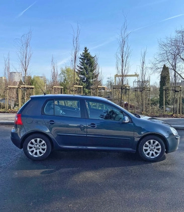 Volkswagen Golf cena 15500 przebieg: 279000, rok produkcji 2006 z Szczecin małe 121